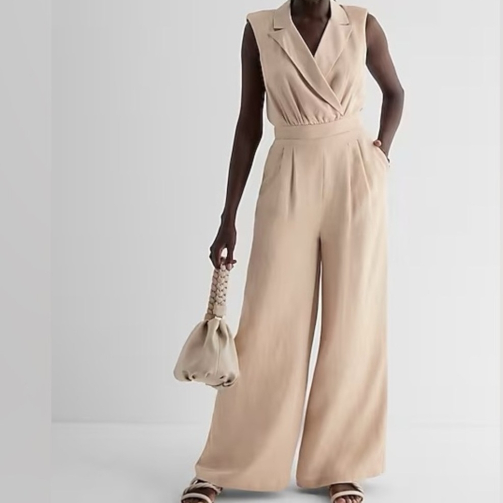 Express Cream Sleeveless Jumpsuit with Wide-Leg Design